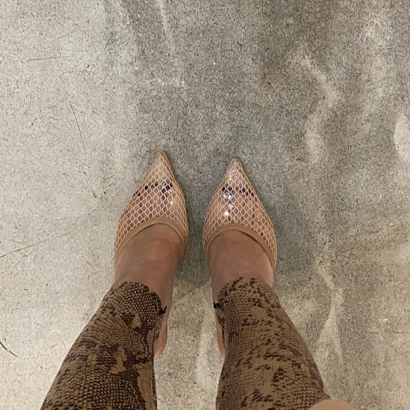 Steve Madden Nude Mules (VENT) - Picture 11 of 11